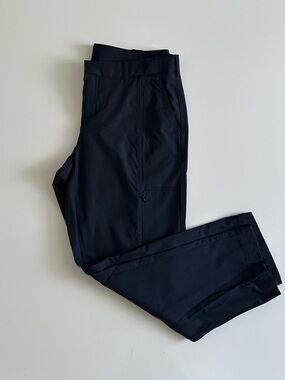 Kirkland Costco Utility Black Capri Pants - Size 8.